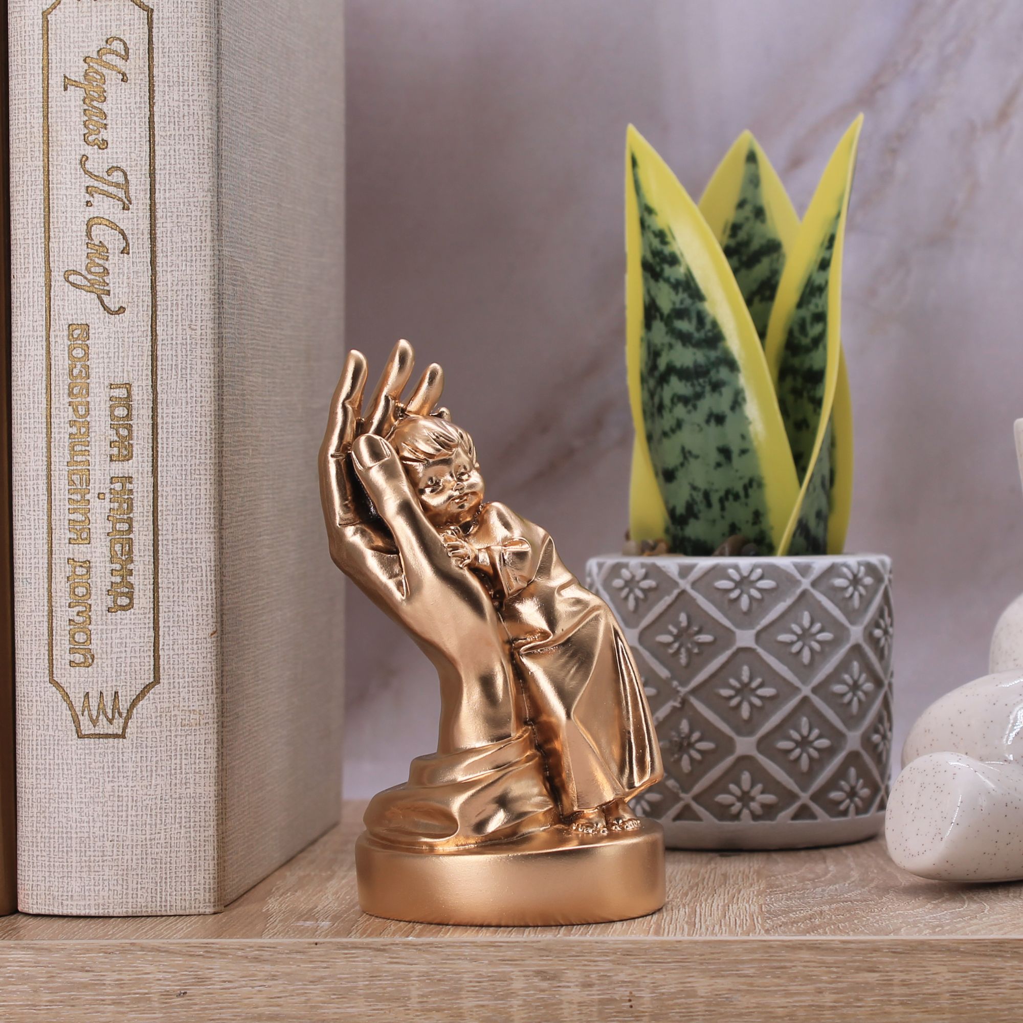 Миниатюра 3. Изделие "Статуэтка Нежность (Материнская любовь)", цвет светлая бронза, категория "Античность и мифология".