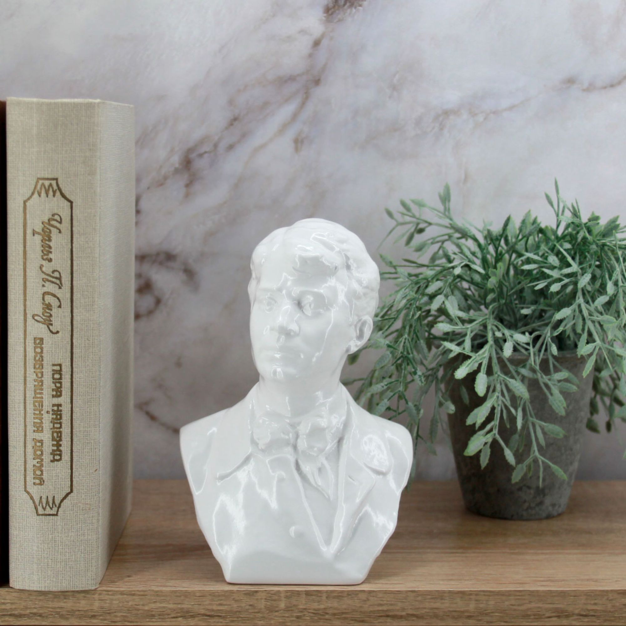 Миниатюра 5. Изделие "Статуэтка бюст Есенин С.А. большой", цвет белый глянец, категория "Бюсты".