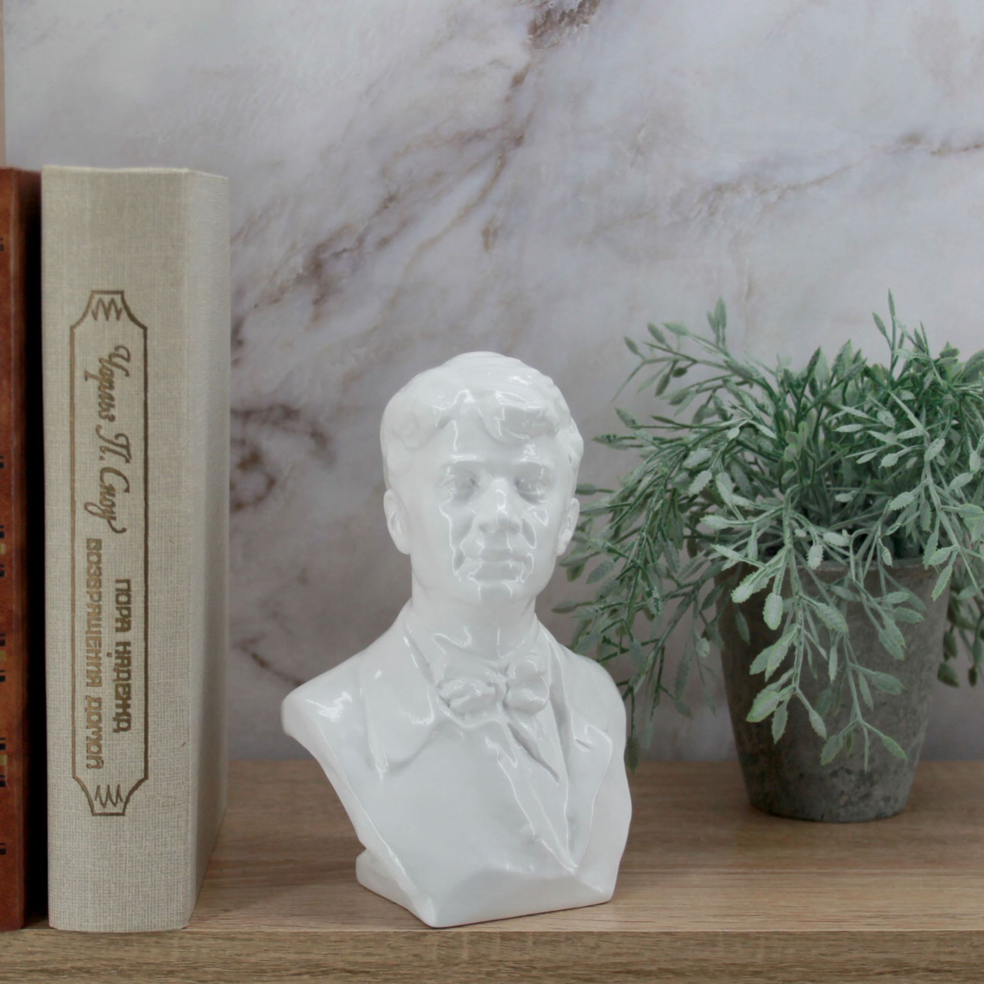 Миниатюра 8. Изделие "Статуэтка бюст Есенин С.А. большой", цвет белый глянец, категория "Бюсты".
