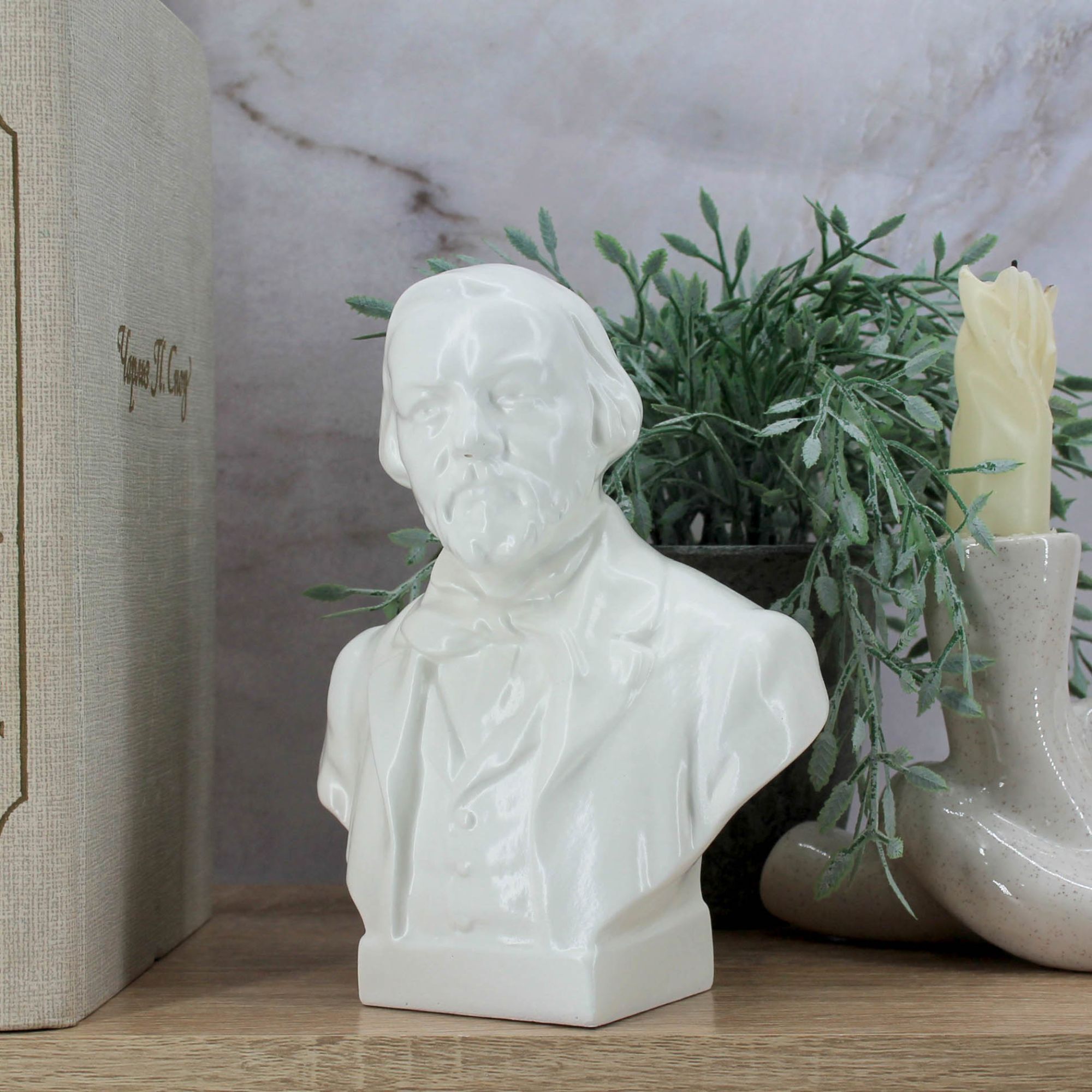 Миниатюра 2. Изделие "Статуэтка бюст Глинка М. И.", цвет белый глянец, категория "Бюсты".