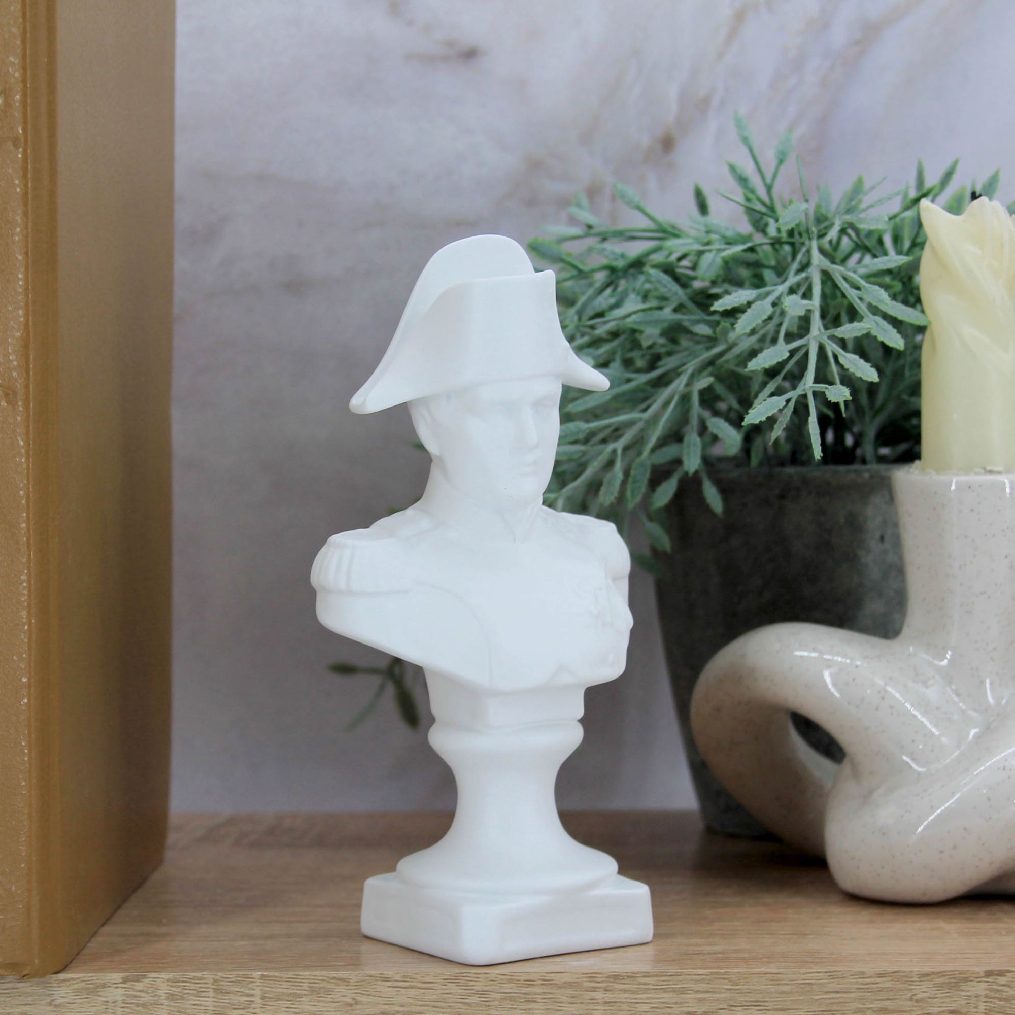 Миниатюра 2. Изделие "Статуэтка Бюст Наполеон Бонапарта", цвет белый матовый, категория "Бюсты".