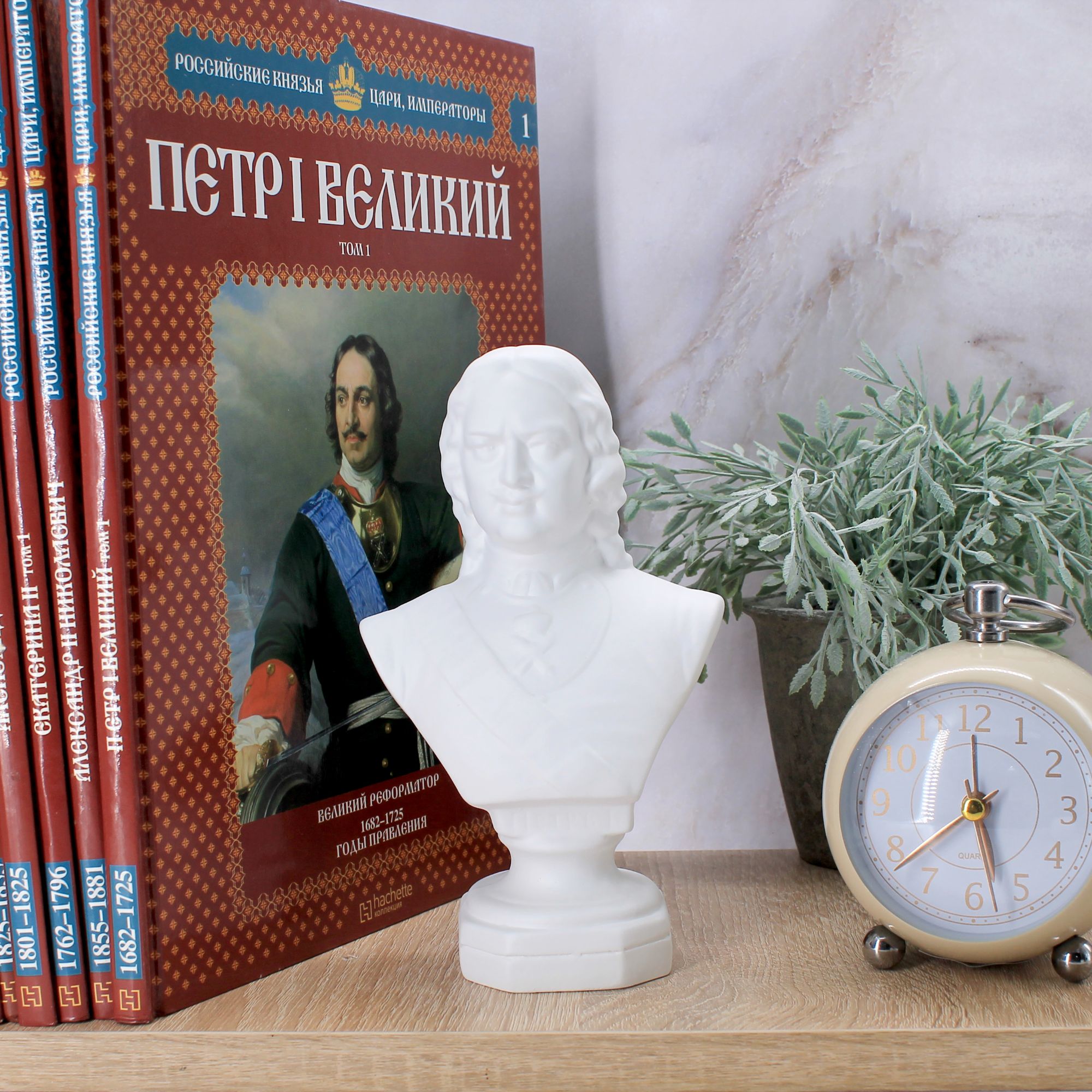 Миниатюра 14. Изделие "Статуэтка бюст Петр Первый № 1", цвет белый матовый, категория "Бюсты".