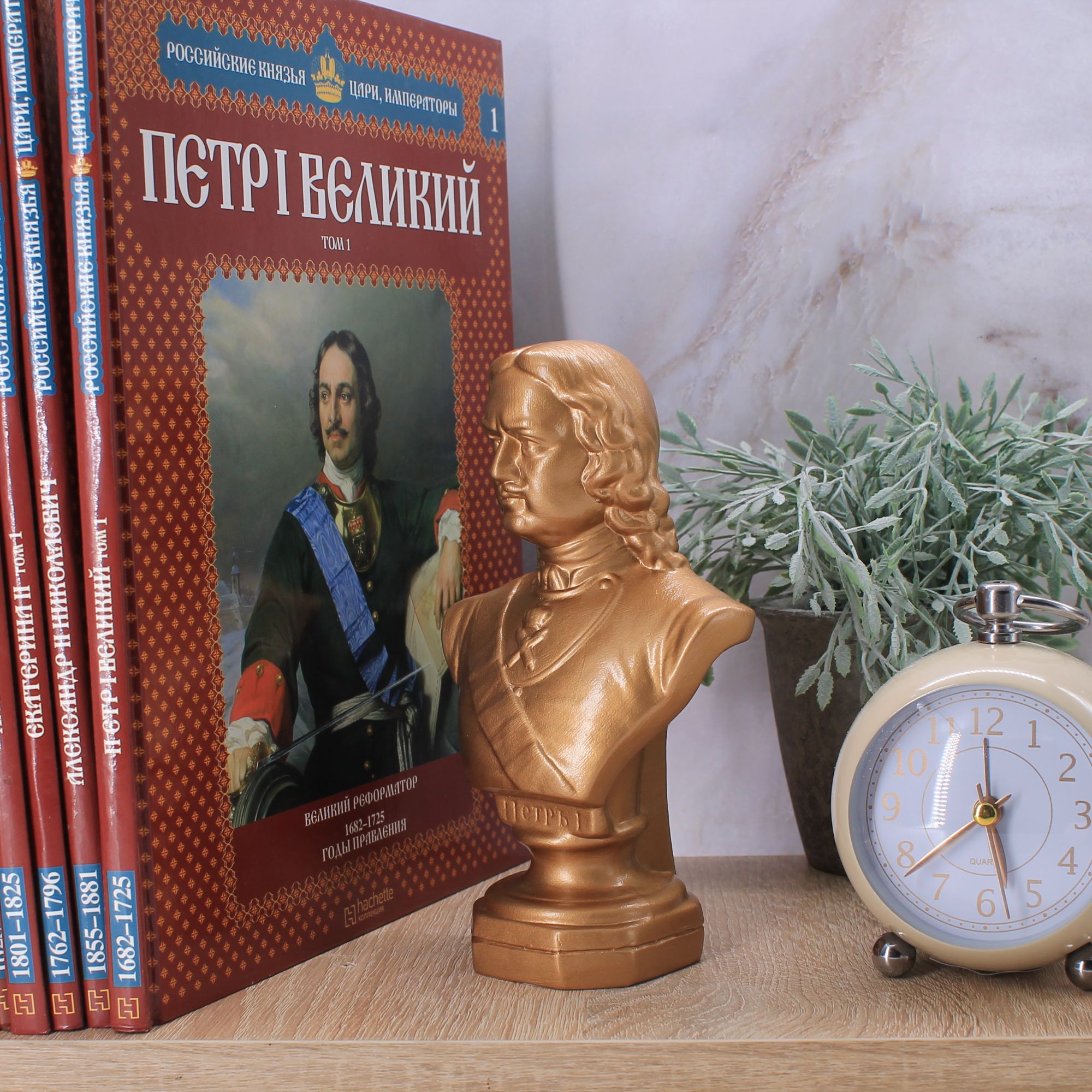 Миниатюра 7. Изделие "Статуэтка бюст Петр Первый № 1", цвет темная бронза, категория "Бюсты".
