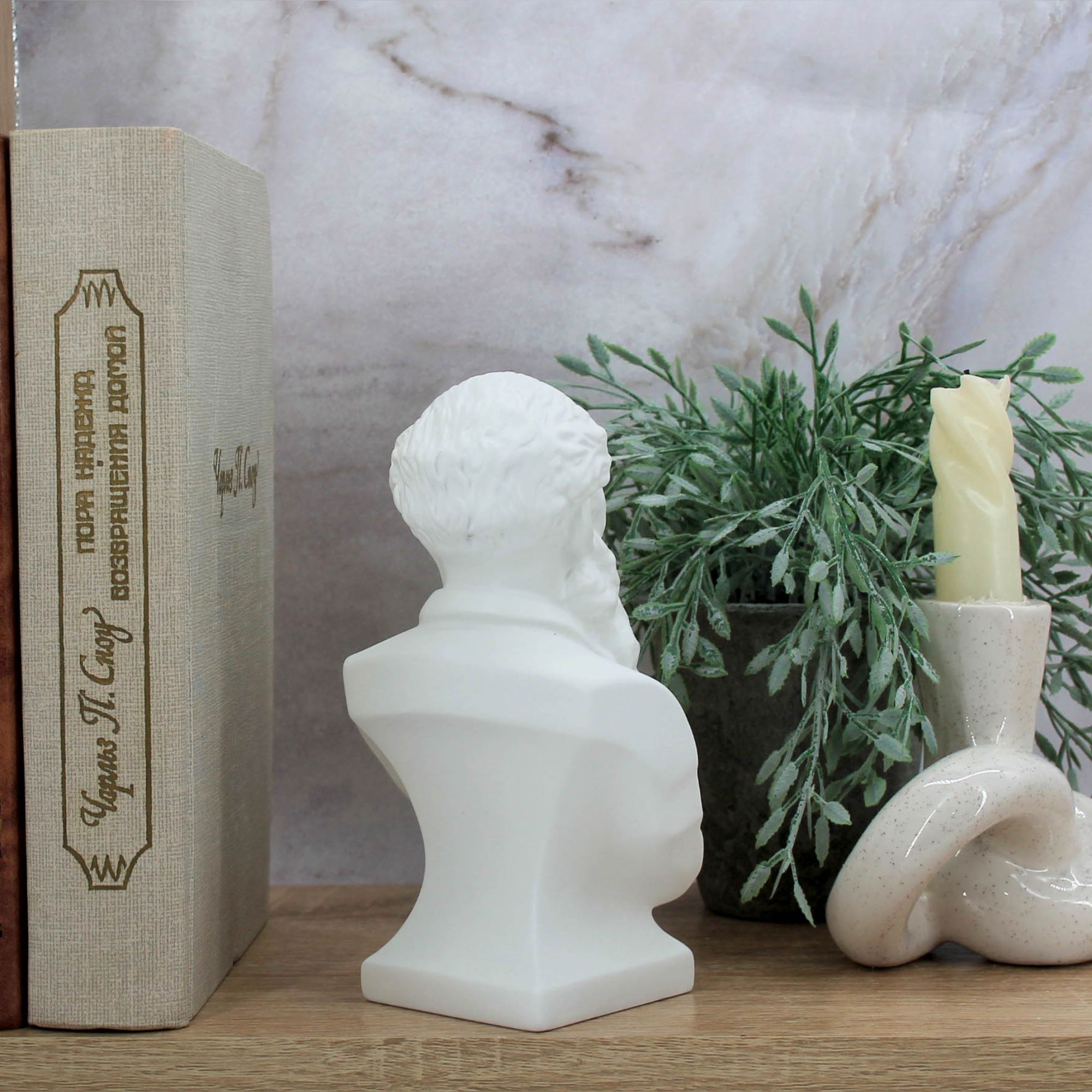 Миниатюра 3. Изделие "Статуэтка бюст Толстой Л.Н.", цвет белый матовый, категория "Бюсты".