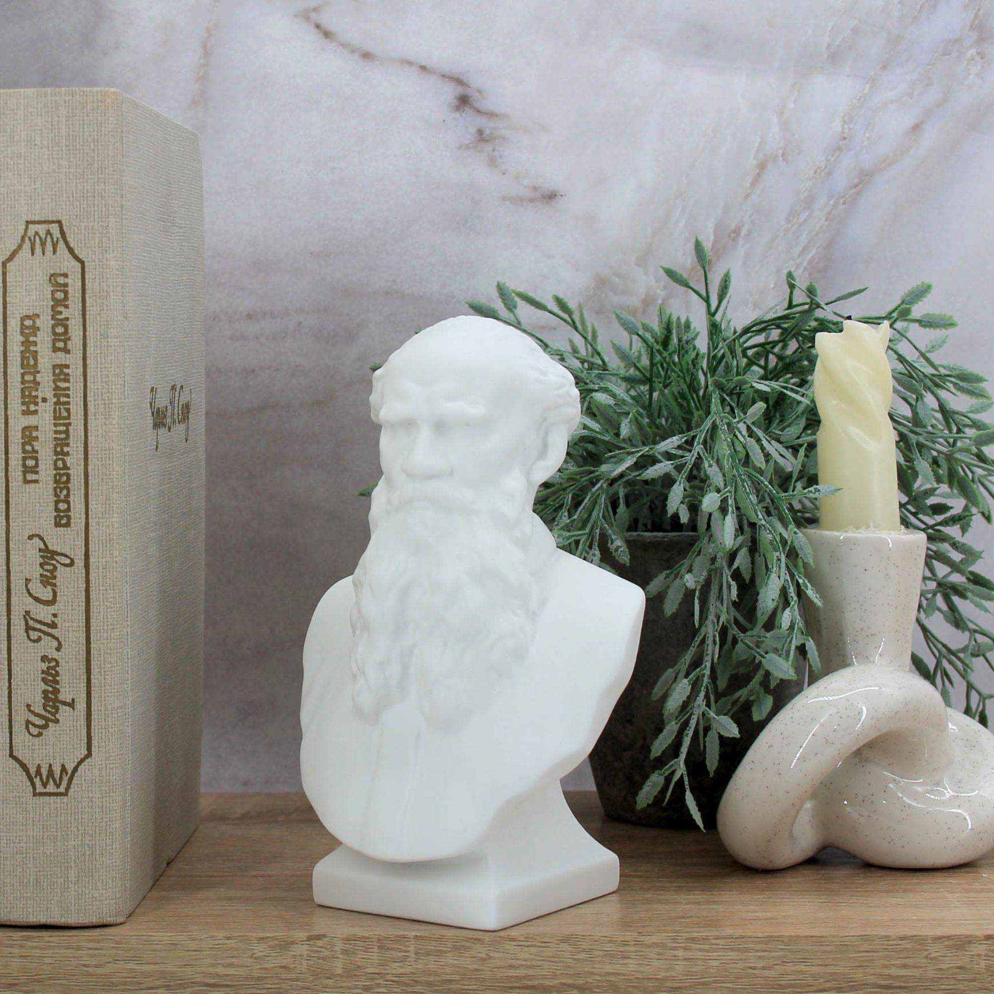 Миниатюра 4. Изделие "Статуэтка бюст Толстой Л.Н.", цвет белый матовый, категория "Бюсты".