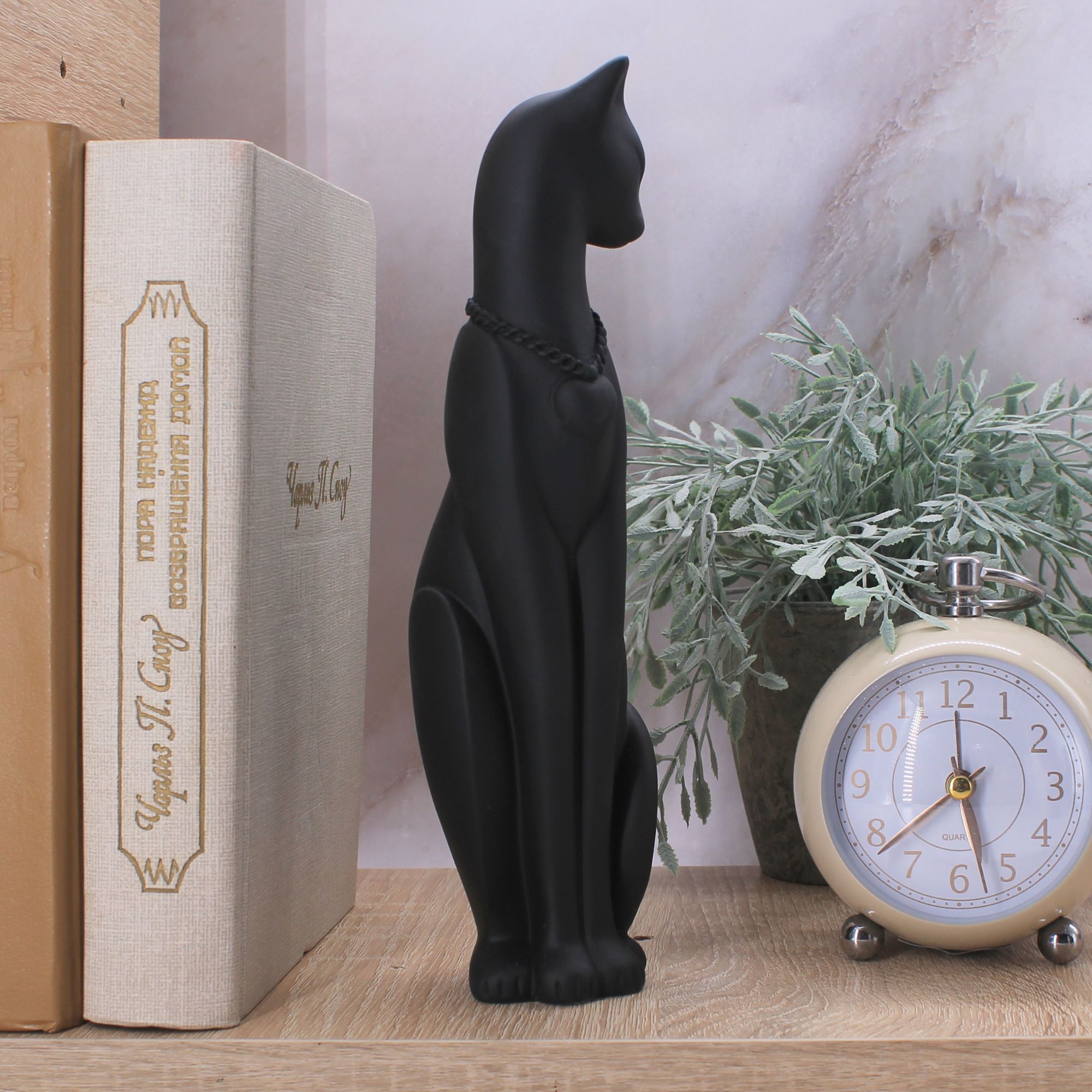 Миниатюра 12. Изделие "Статуэтка Кошка Грация с кулоном сердце", цвет черный матовый, категория "Кошки".