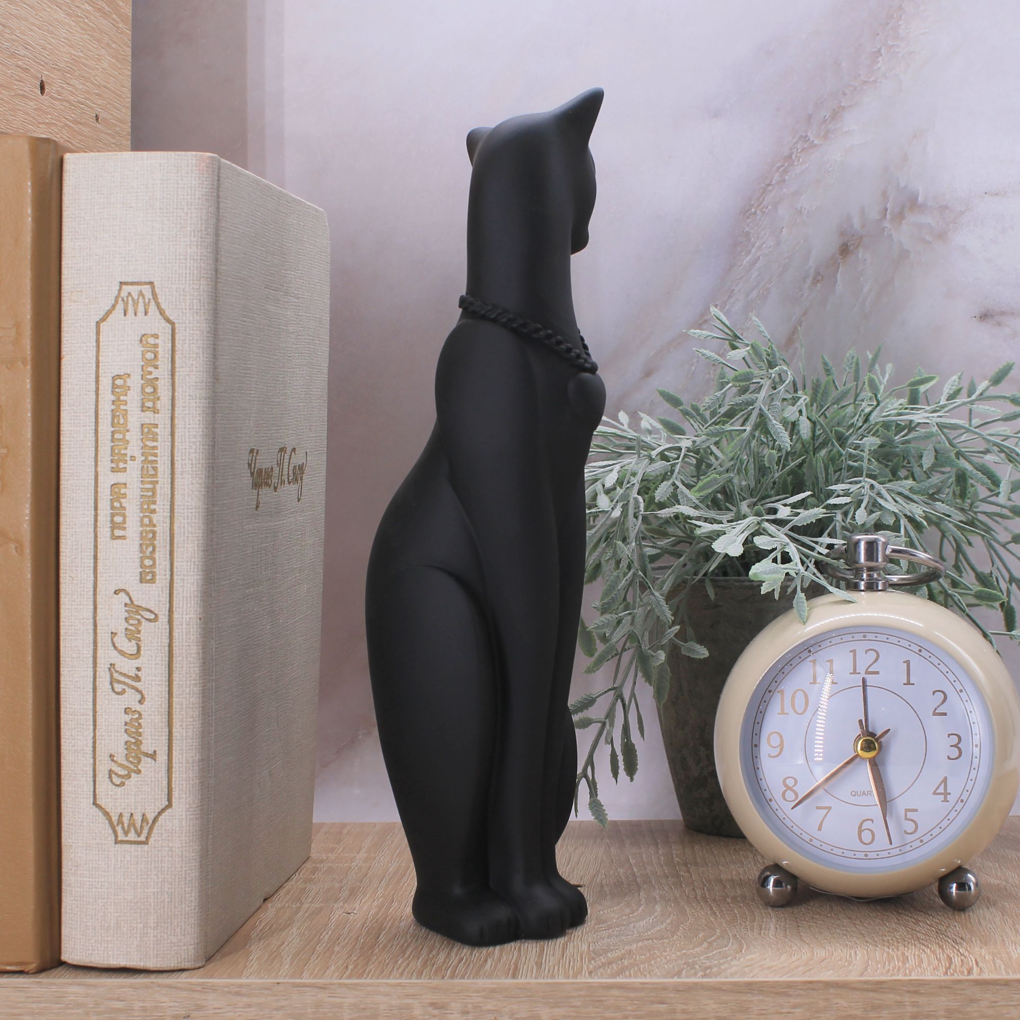 Миниатюра 14. Изделие "Статуэтка Кошка Грация с кулоном сердце", цвет черный матовый, категория "Кошки".