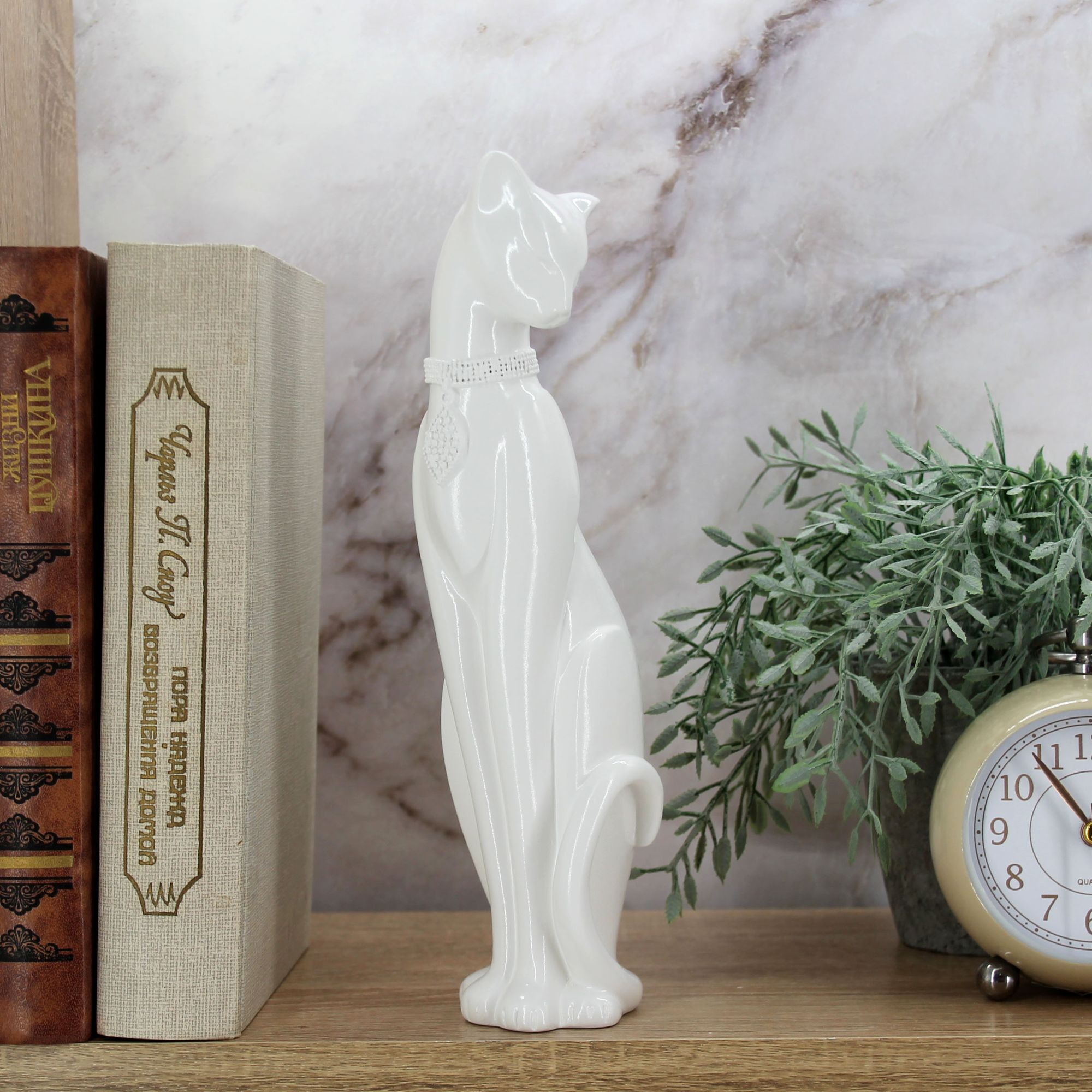 Миниатюра 1. Изделие "Статуэтка Кошка Грация с кулоном", цвет белый глянец, категория "Кошки".