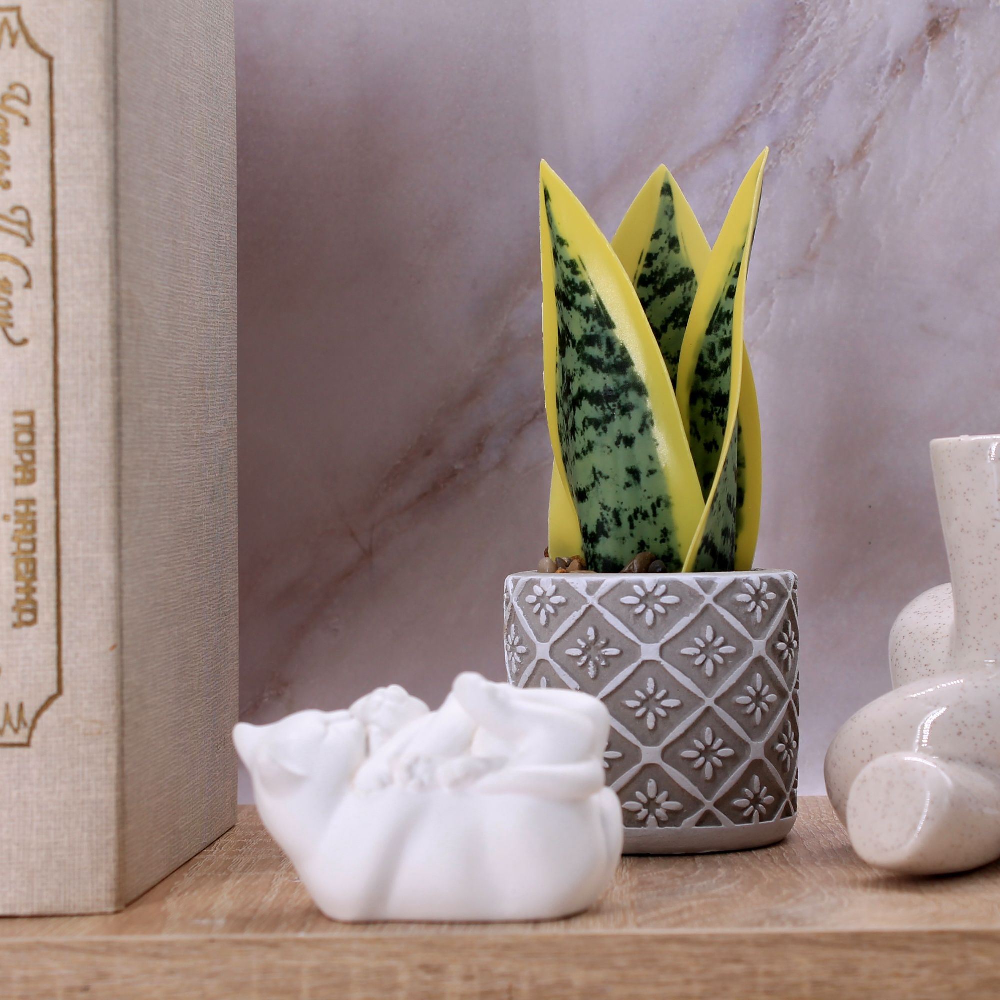 Миниатюра 4. Изделие "Статуэтка Кошка с котенком", цвет белый матовый, категория "Миниатюры".