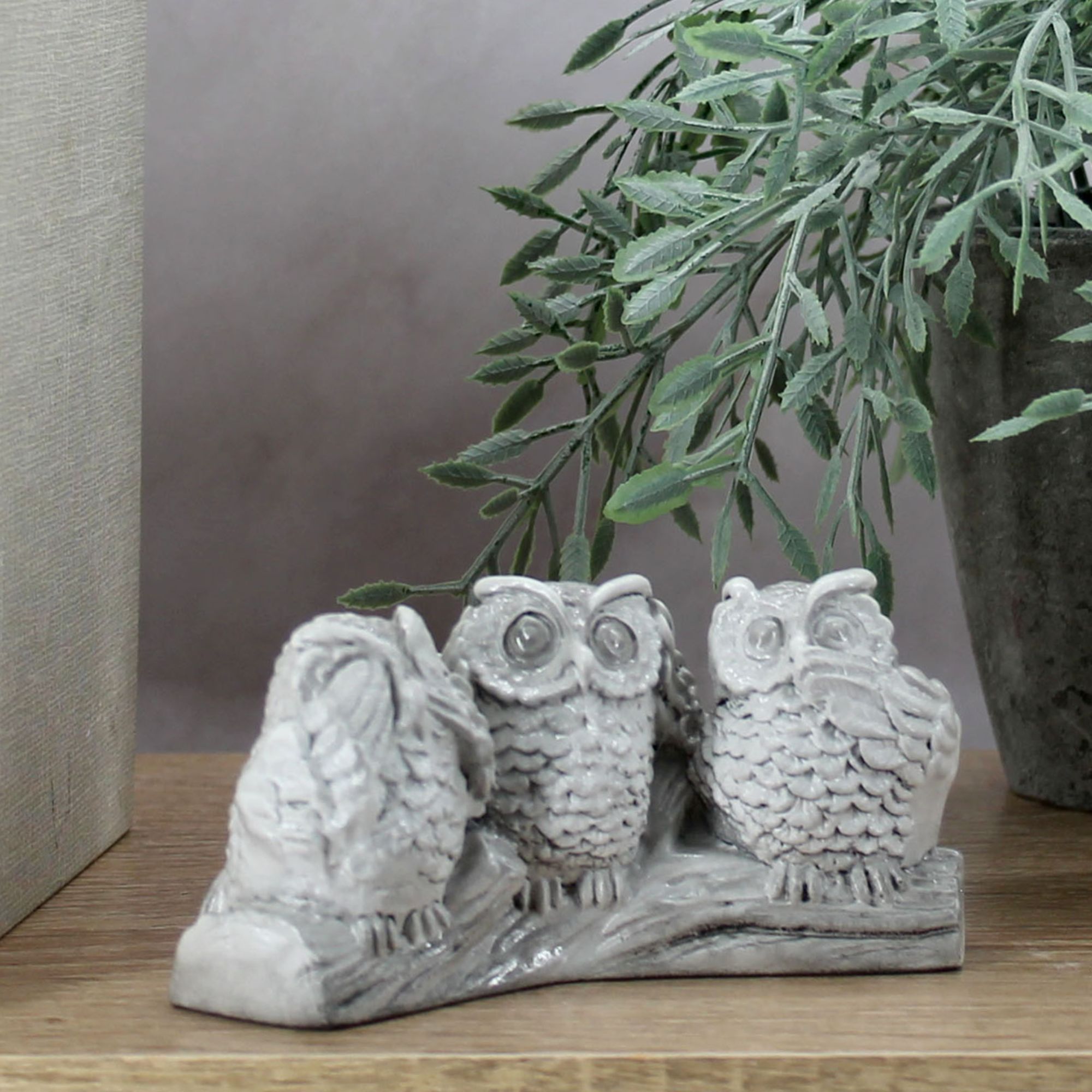 Миниатюра 8. Изделие "Статуэтка Совы "Ничего не вижу, не слышу, не скажу"", цвет слоновая кость, категория "Миниатюры".