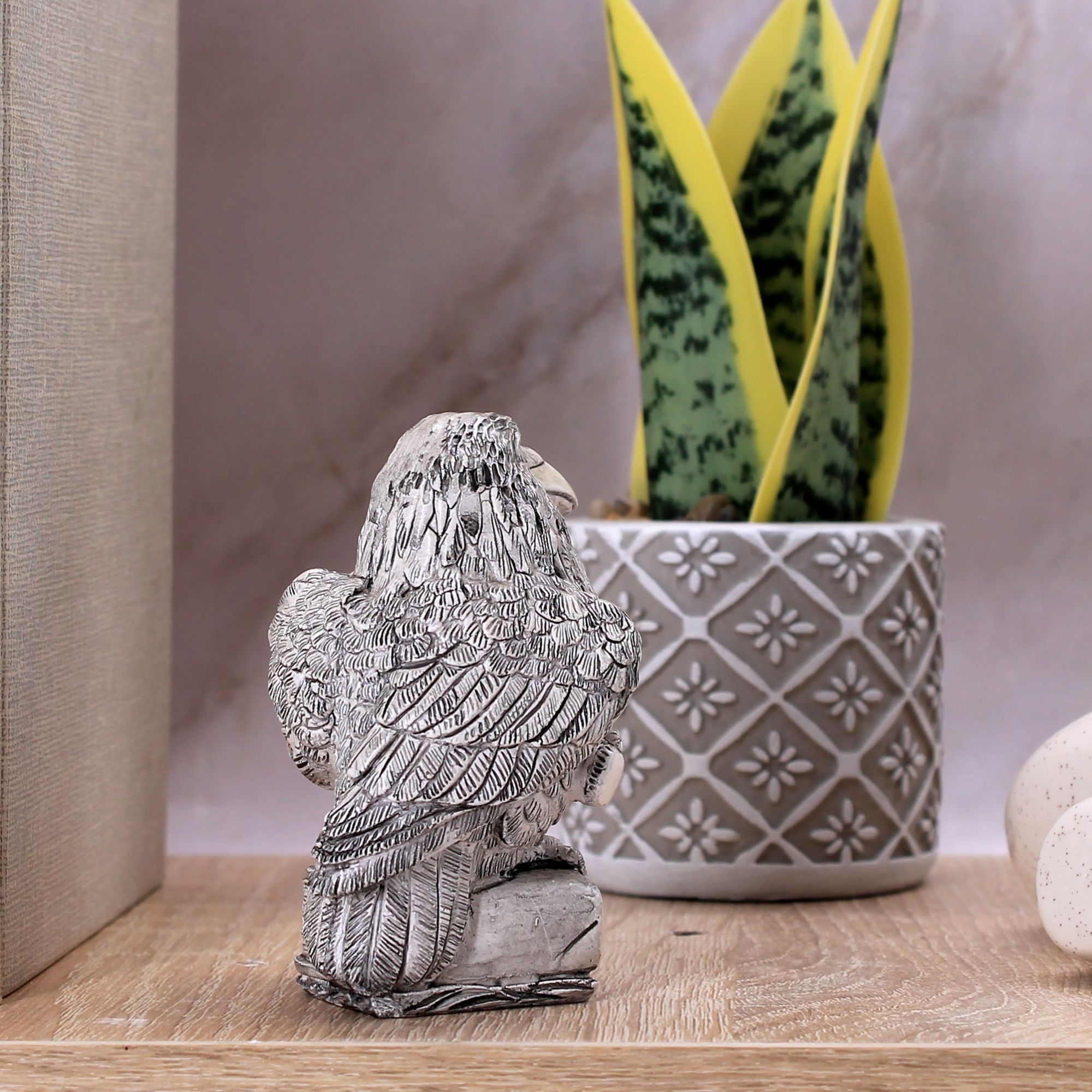 Миниатюра 10. Изделие "Статуэтка Ворон ученый", цвет слоновая кость, категория "Миниатюры".