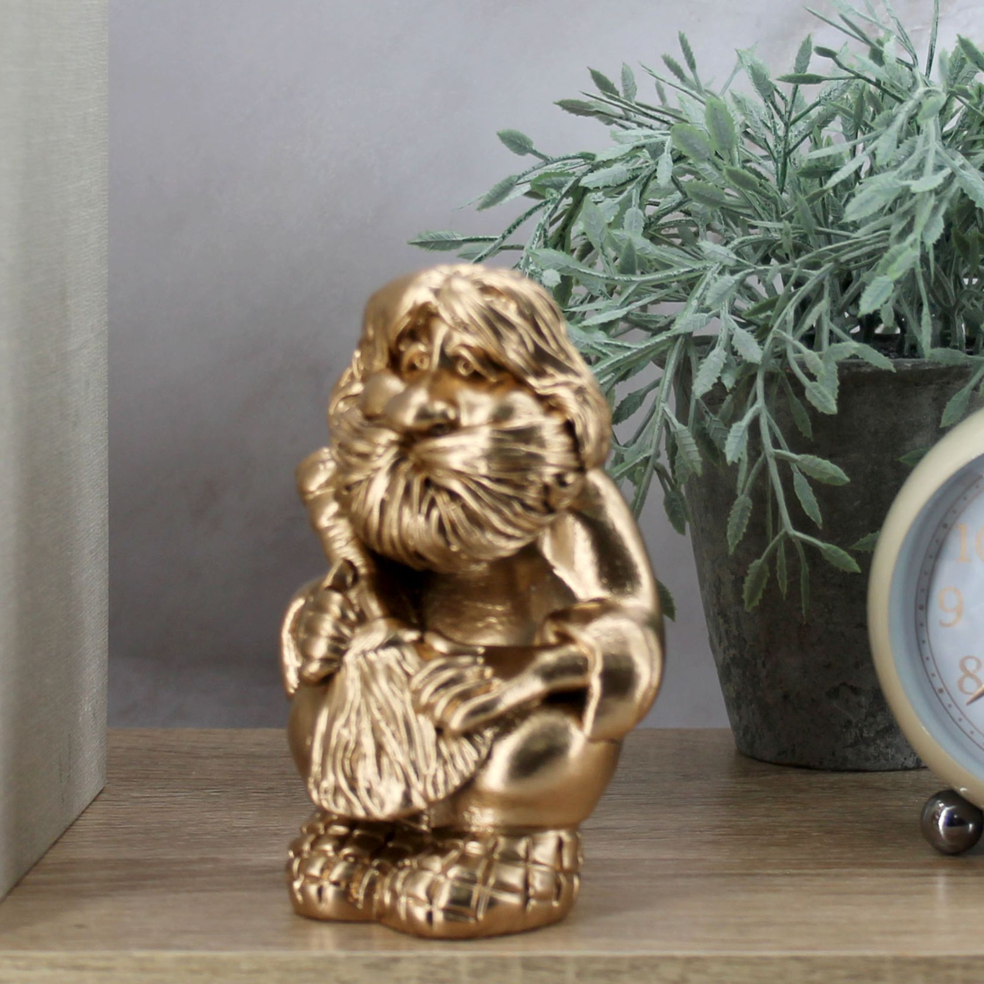 Миниатюра 2. Изделие "Интерьерная статуэтка "Домовой с метлой"", цвет светлая бронза, категория "Обереги".