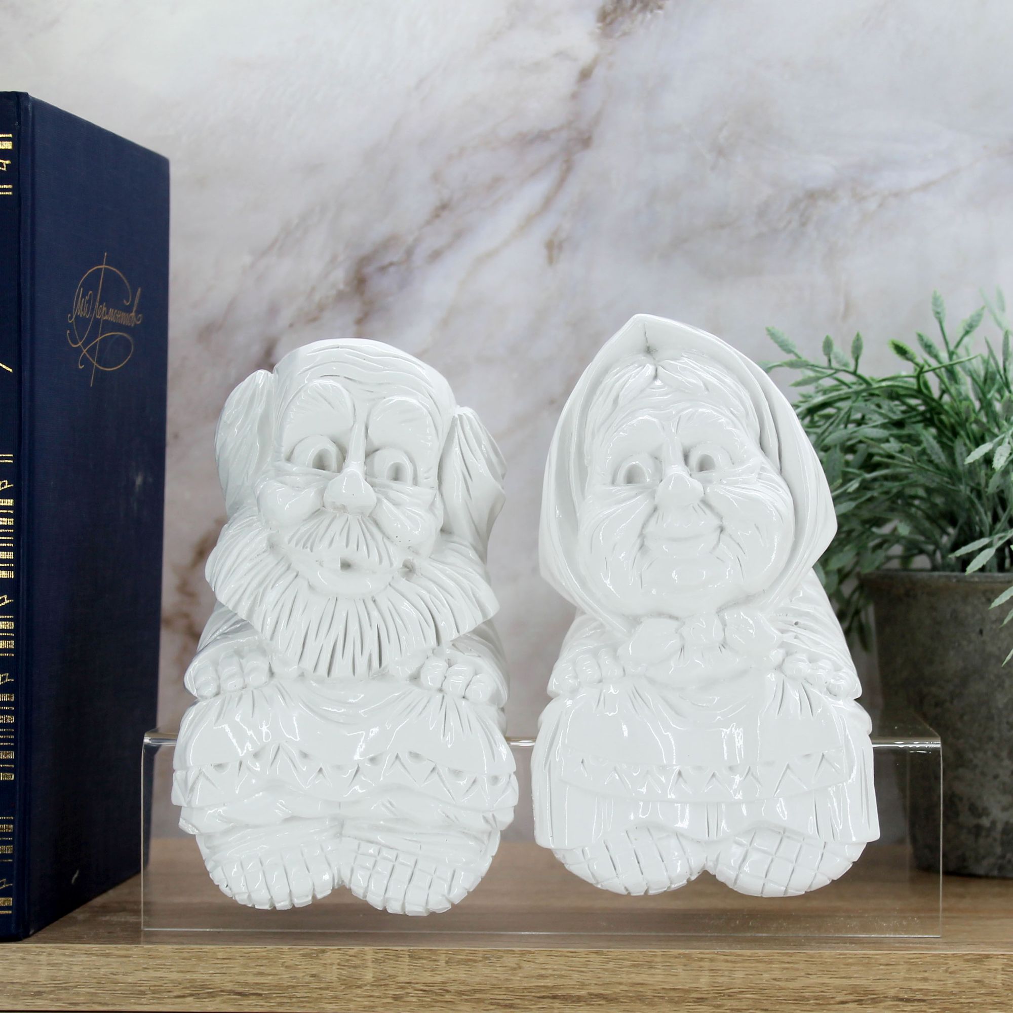 Миниатюра 8. Изделие "Свисающие статуэтки Бабушка и Дедушка", цвет белый глянец, категория "Обереги".