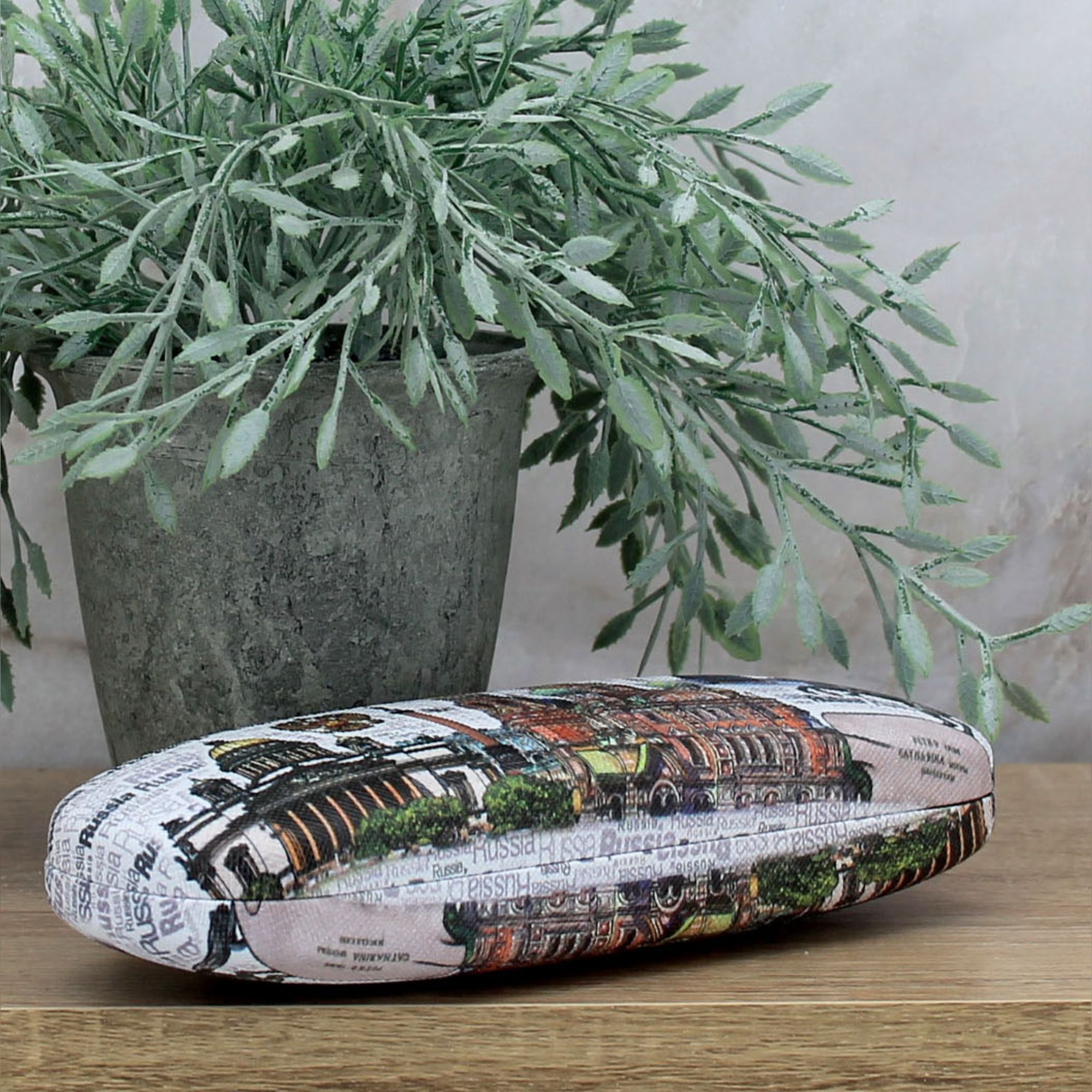 Миниатюра 3. Изделие "Футляр для очков из Санкт-Петербурга № 2", цвет без цветов, категория "Сопутствующие товары".