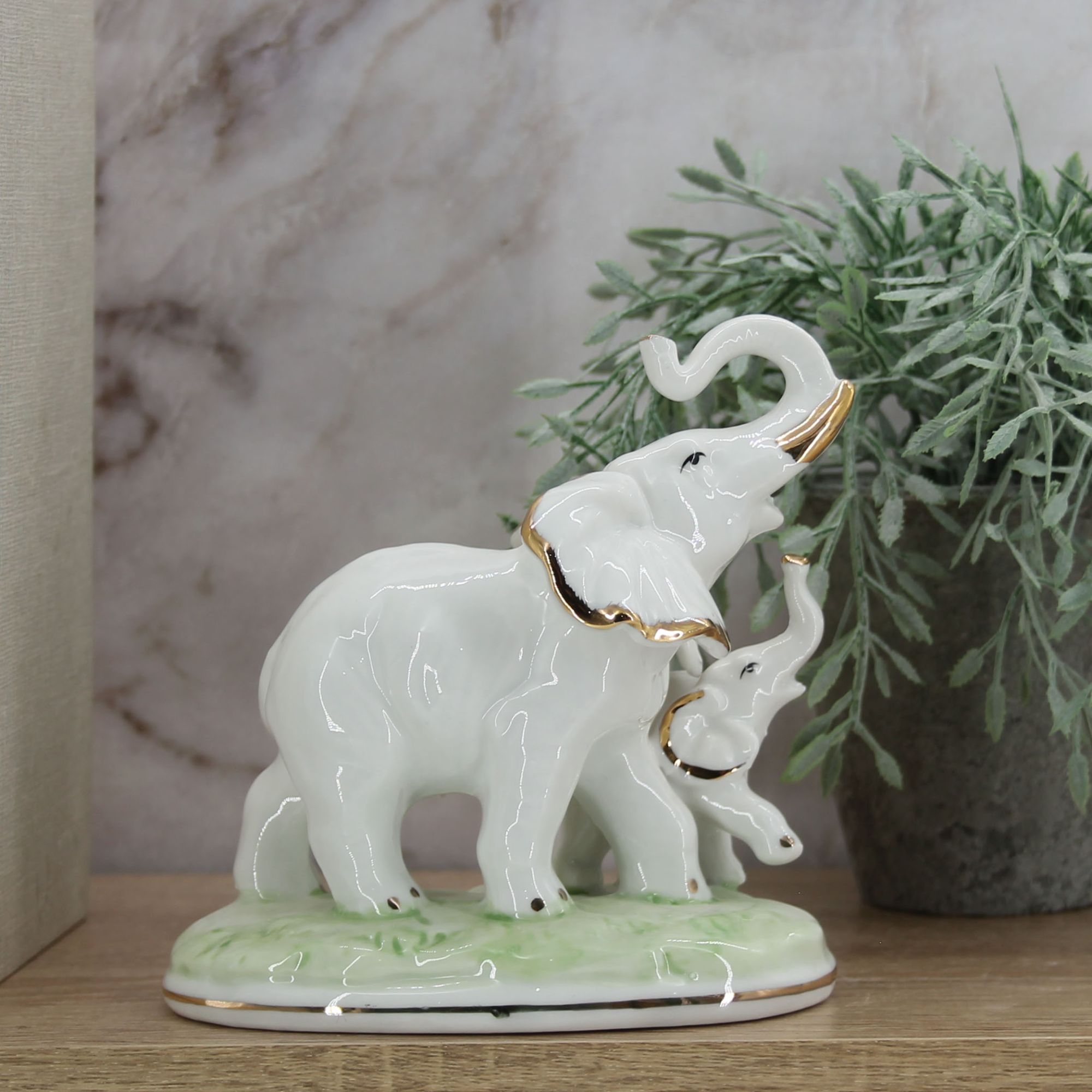 Миниатюра 6. Изделие "Интерьерная статуэтка "Материнская забота" ", цвет без цветов, категория "Сопутствующие товары".