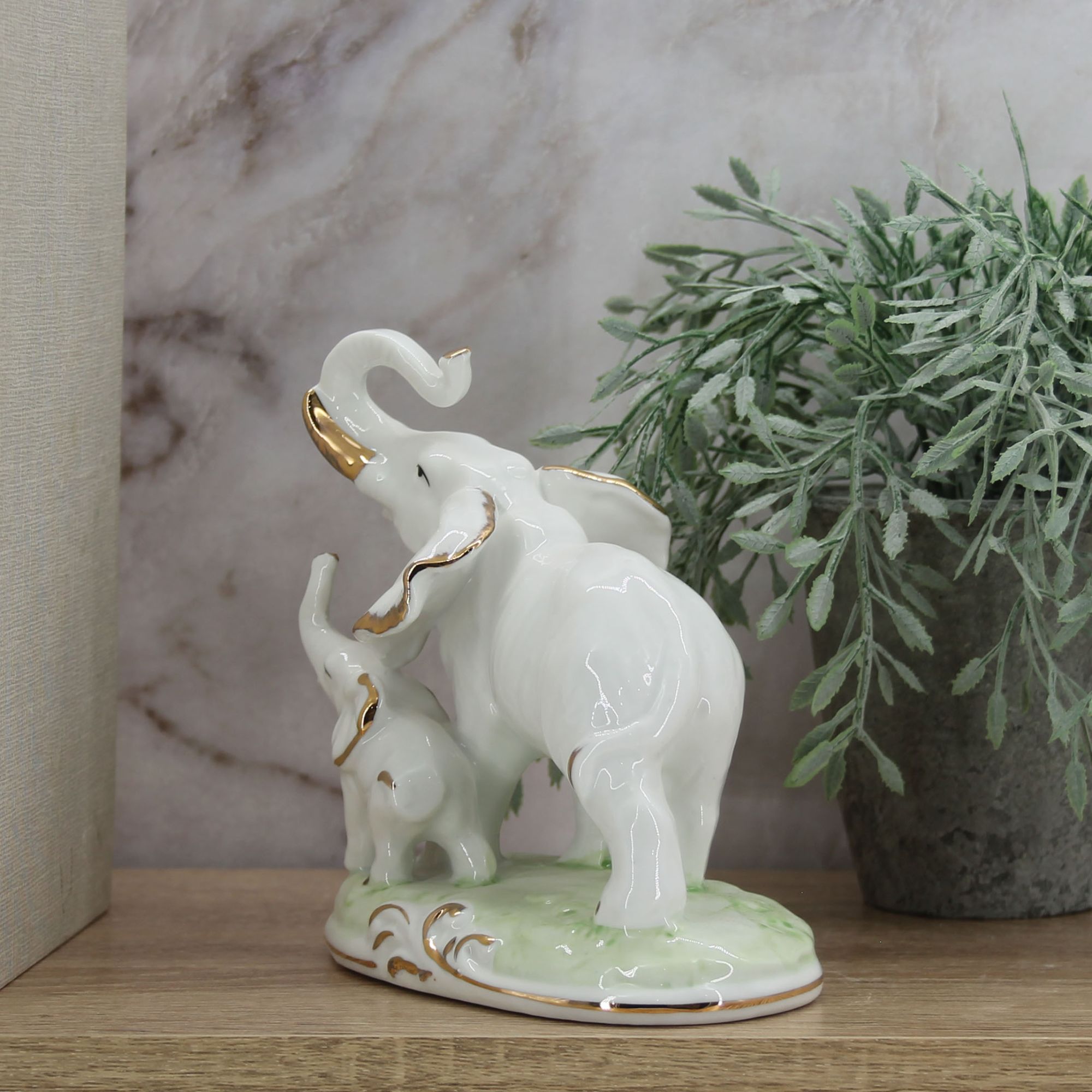 Миниатюра 7. Изделие "Интерьерная статуэтка "Материнская забота" ", цвет без цветов, категория "Сопутствующие товары".