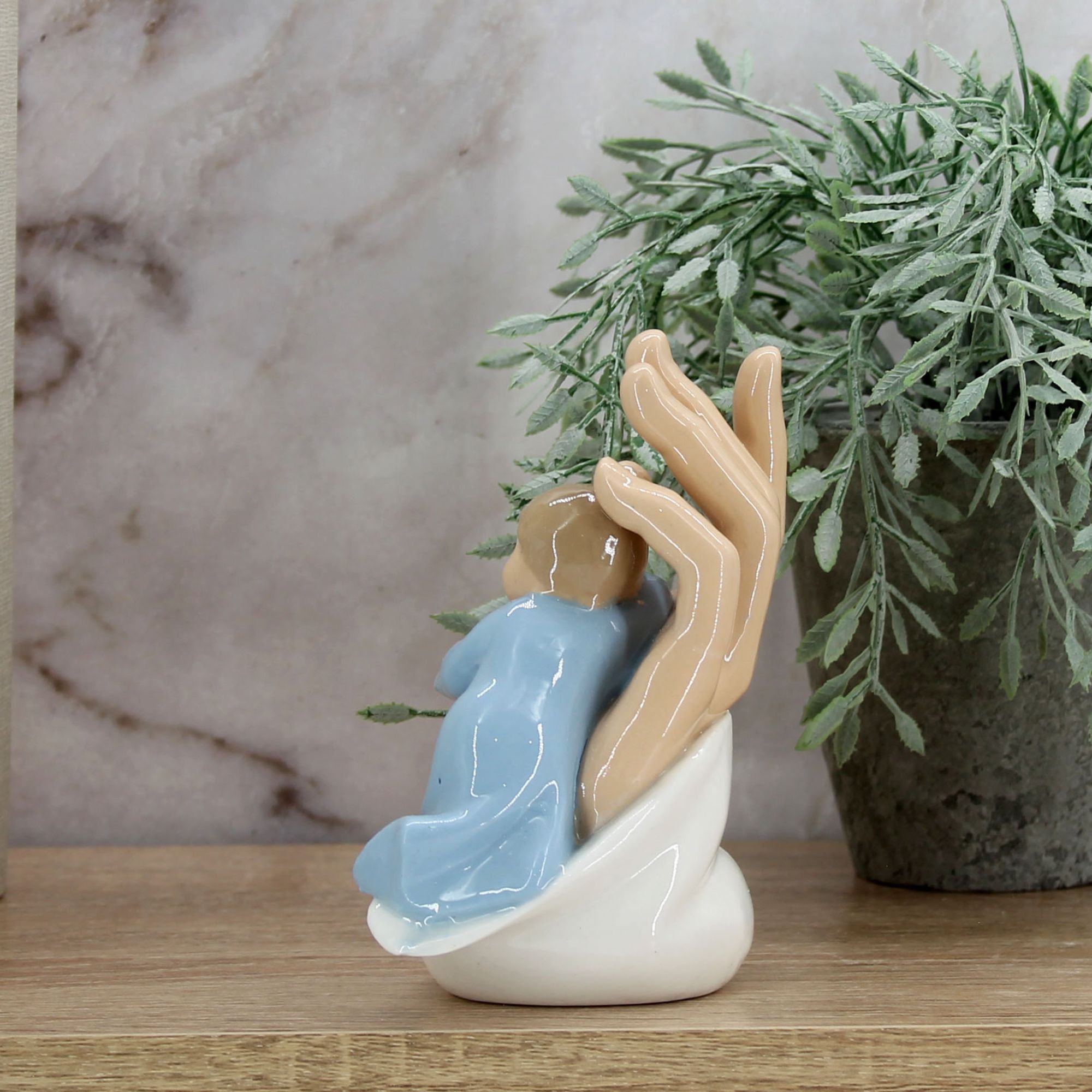 Миниатюра 4. Изделие "Интерьерная статуэтка Нежность (Материнская любовь)", цвет без цветов, категория "Сопутствующие товары".