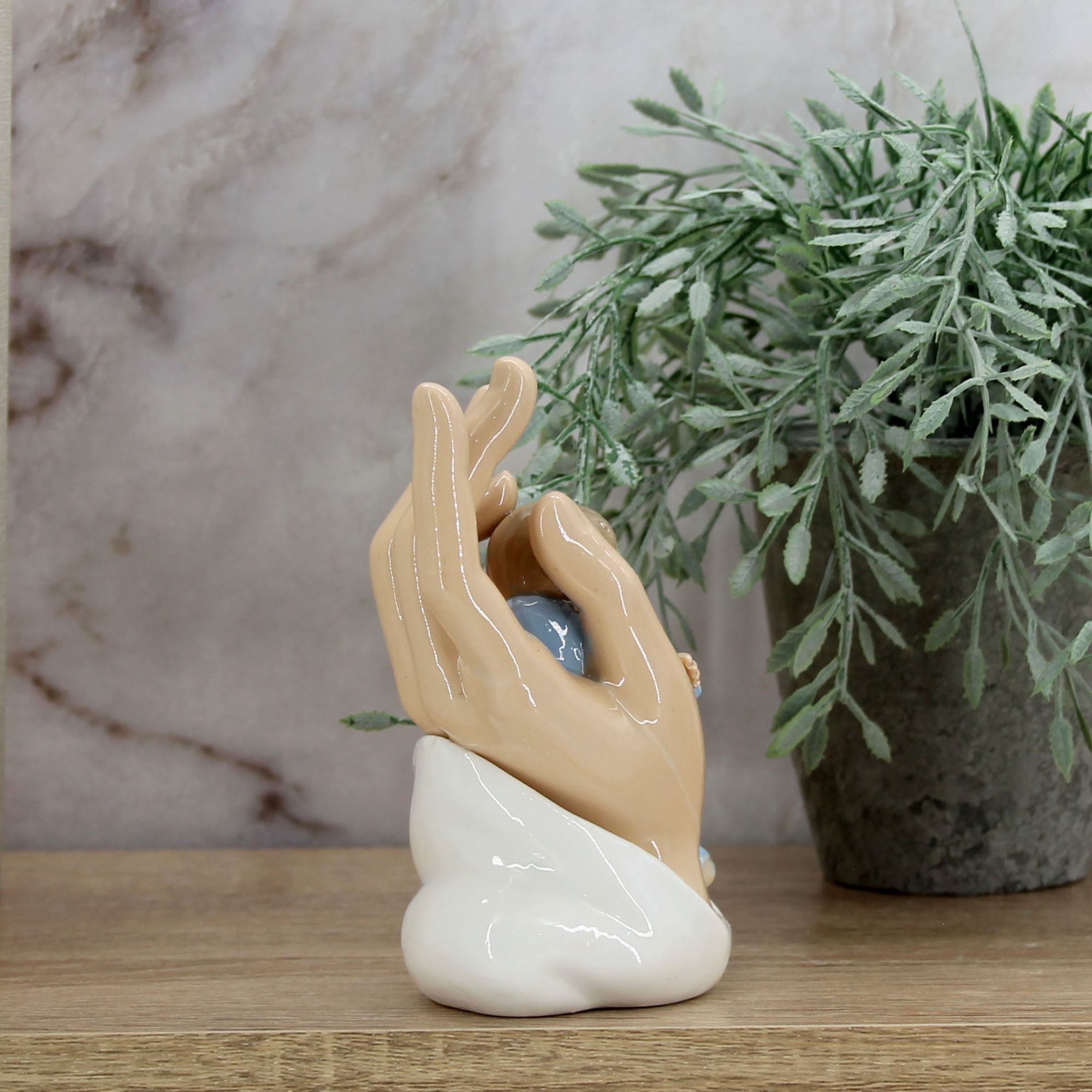 Миниатюра 6. Изделие "Интерьерная статуэтка Нежность (Материнская любовь)", цвет без цветов, категория "Сопутствующие товары".