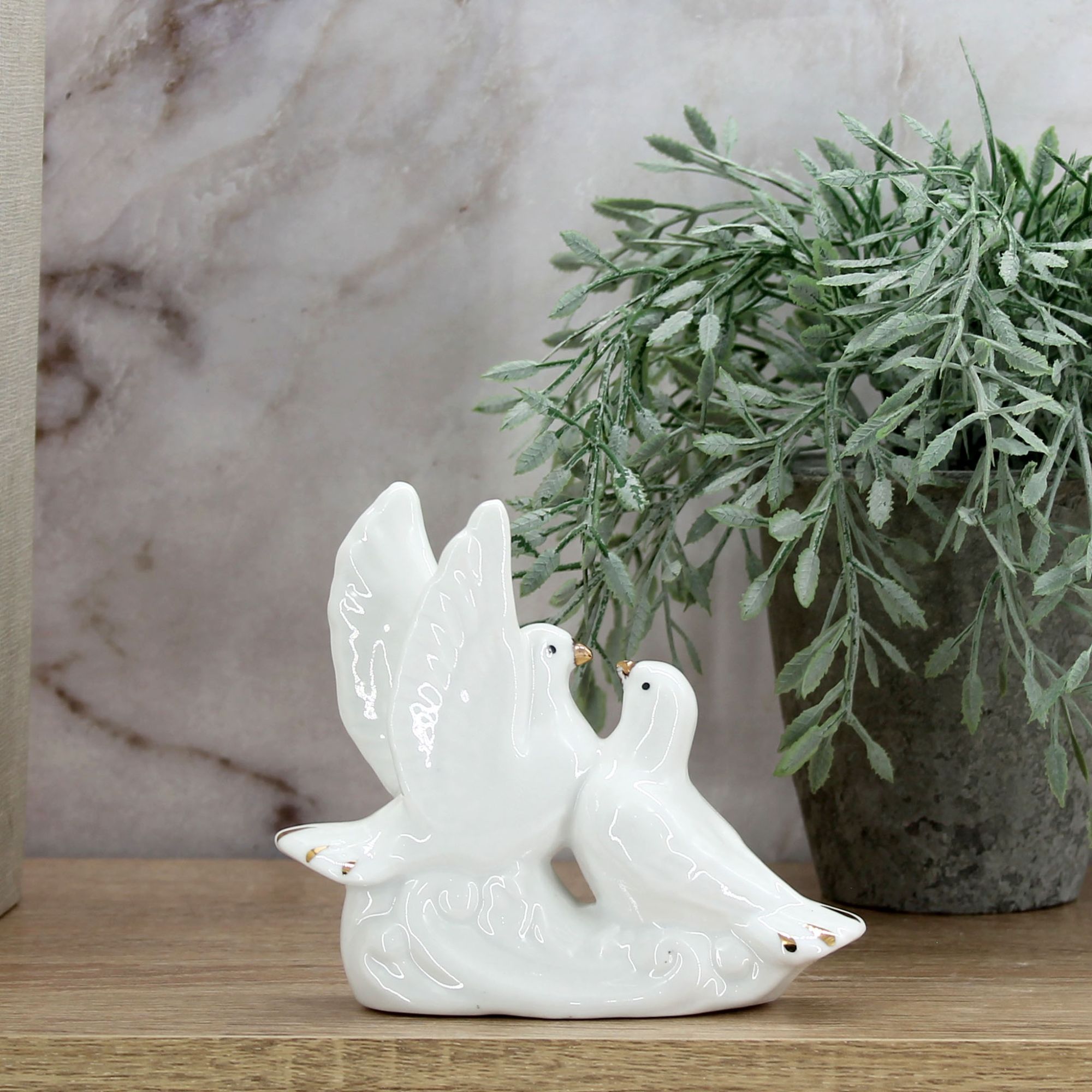 Миниатюра 5. Изделие "Интерьерная статуэтка Влюбленные голуби № 1", цвет без цветов, категория "Сопутствующие товары".