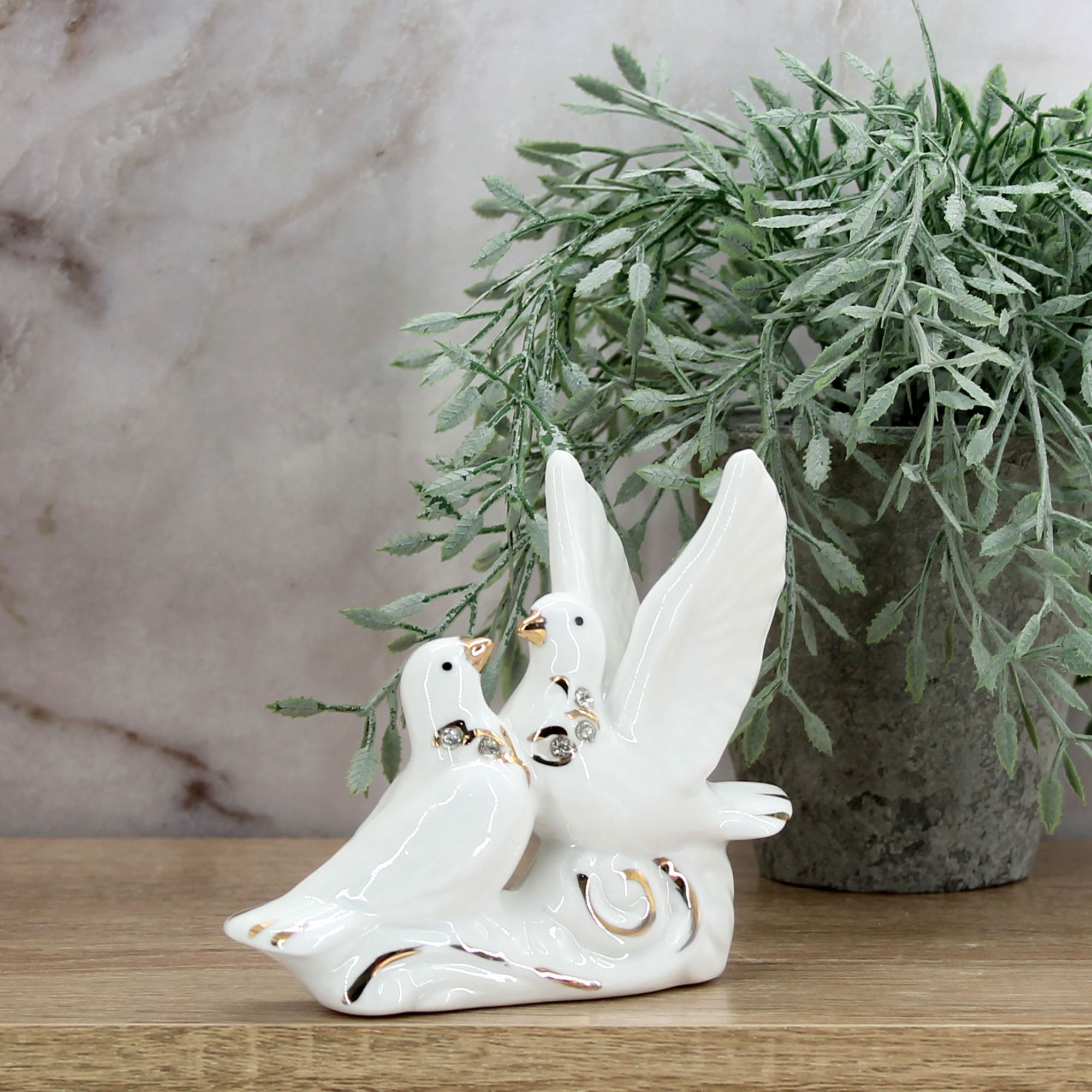 Миниатюра 3. Изделие "Интерьерная статуэтка Влюбленные голуби № 1", цвет без цветов, категория "Сопутствующие товары".