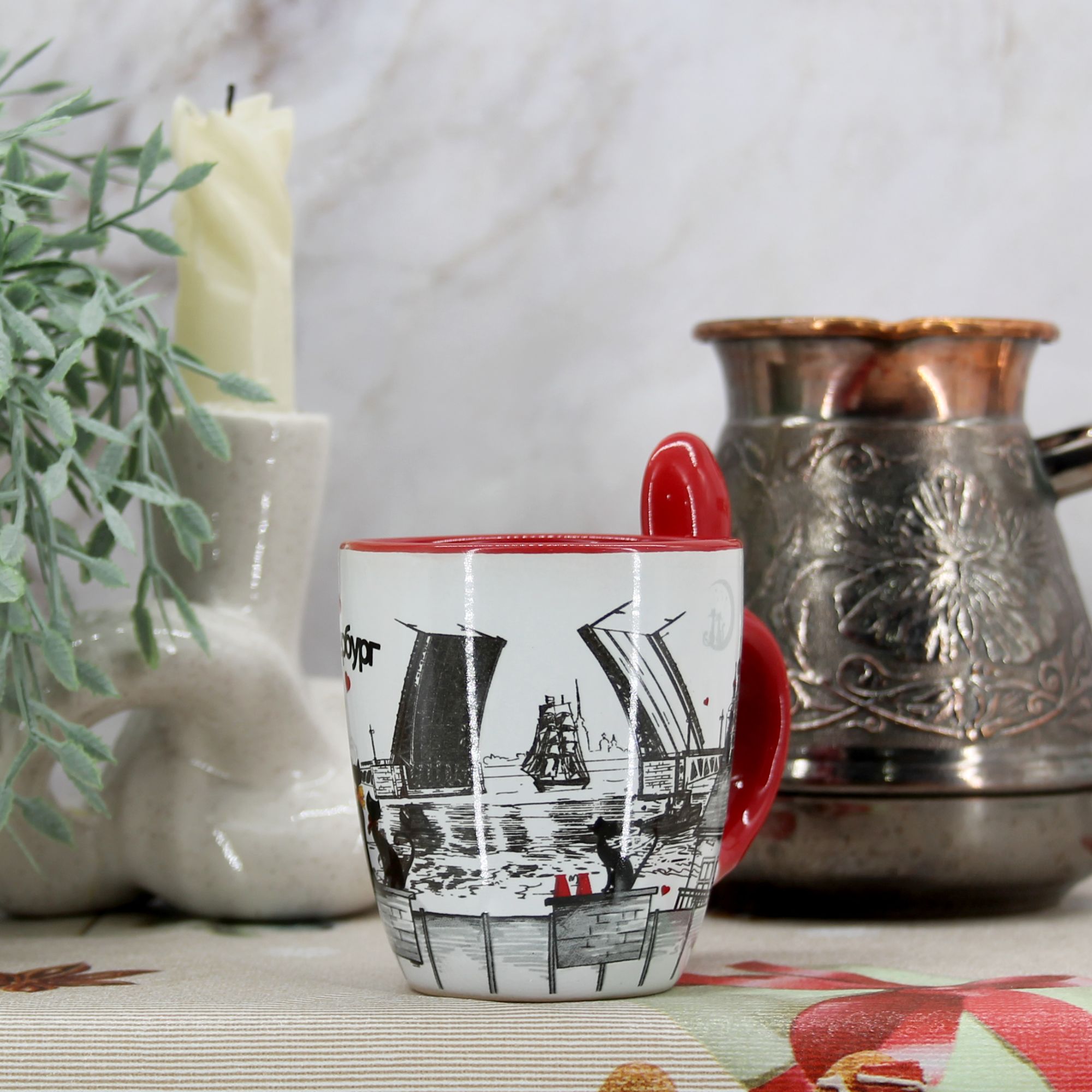 Миниатюра 5. Изделие "Подарочный набор кофейных кружек с ложками "Санкт-Петербург"", цвет без цветов, категория "Сопутствующие товары".