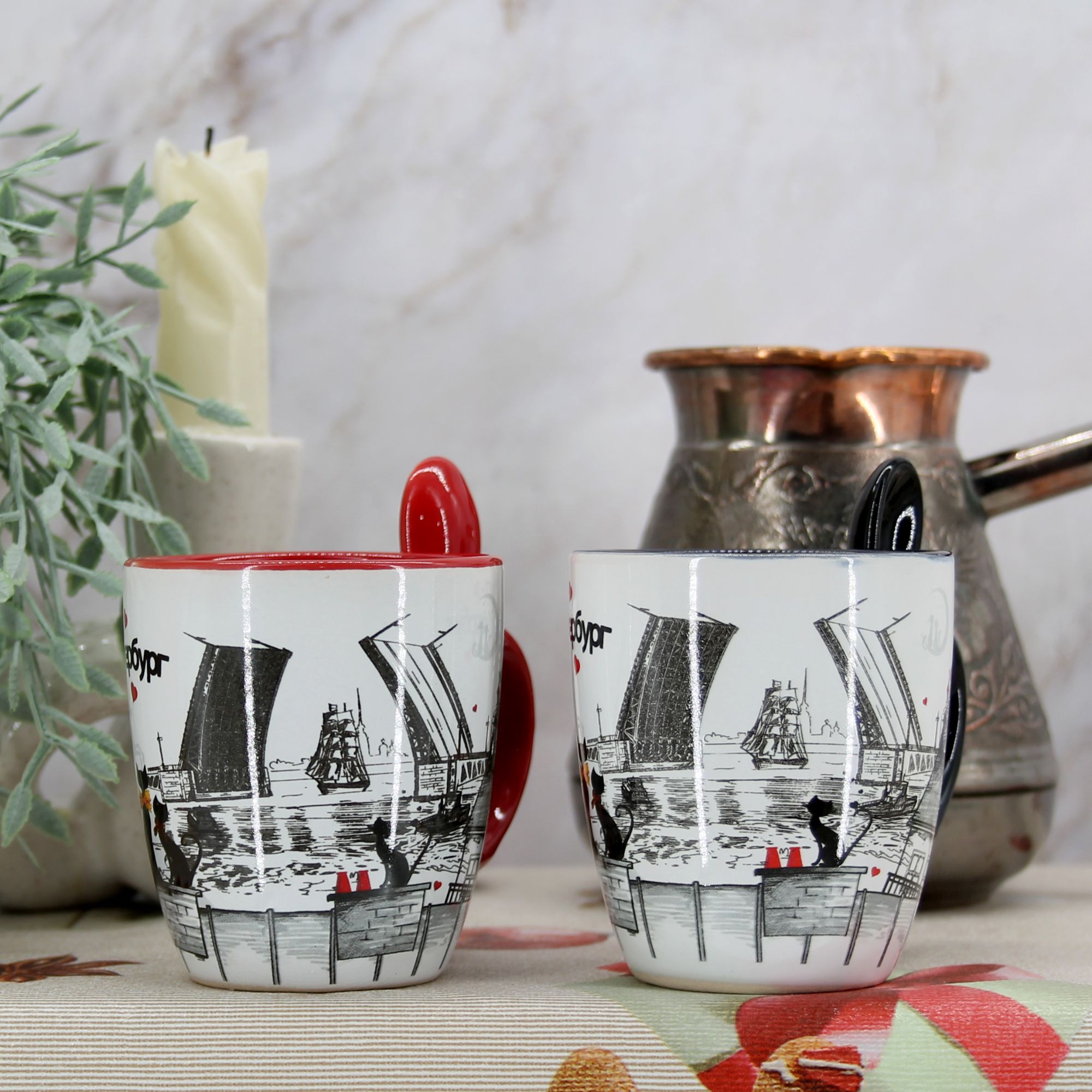 Миниатюра 3. Изделие "Подарочный набор Сувенир кофейных кружек с ложками "Санкт-Петербург"", цвет без цветов, категория "Сопутствующие товары".