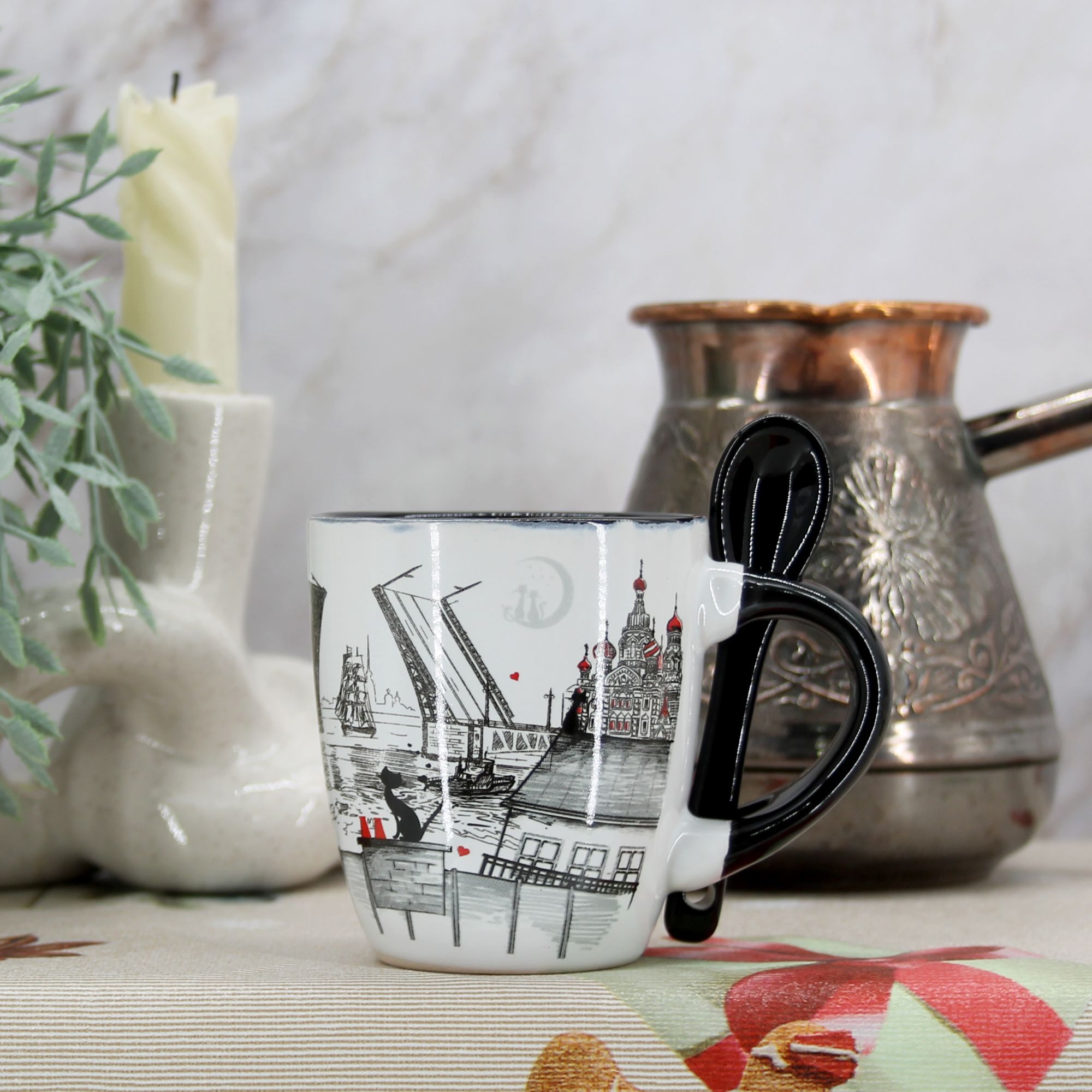 Миниатюра 4. Изделие "Подарочный набор  Сувенир "Санкт-Петербург" с кофейной кружкой и ложкой № 3", цвет без цветов, категория "Сопутствующие товары".