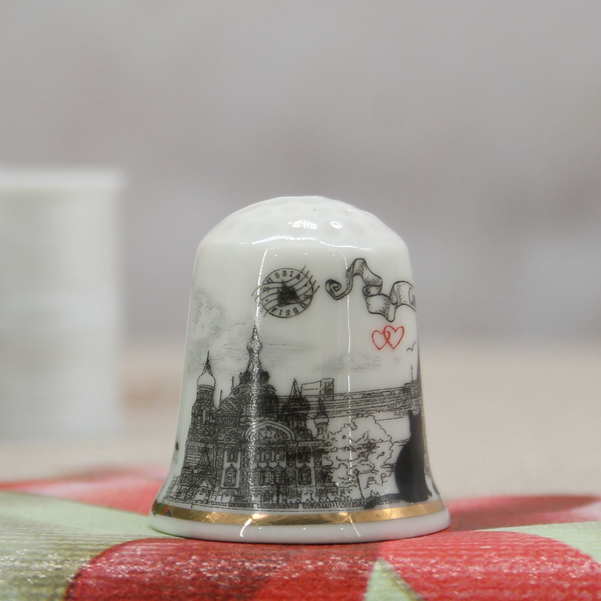 Миниатюра 4. Изделие "Сувенир Наперсток фарфоровый "Санкт-Петербург"  № 2", цвет без цветов, категория "Сопутствующие товары".