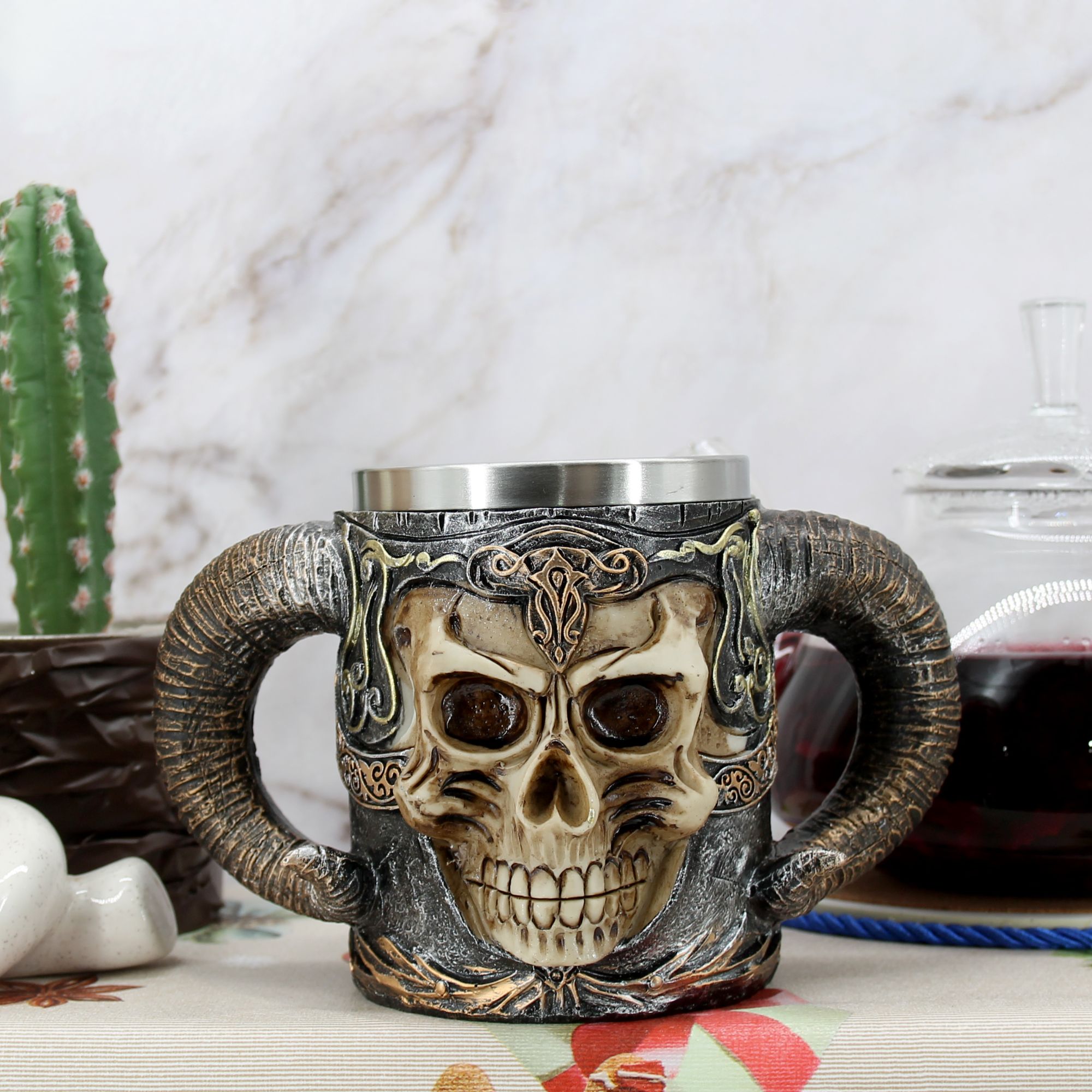 Миниатюра 1. Изделие "Сувенирная Кружка Пират-Викинг", цвет без цветов, категория "Сопутствующие товары".